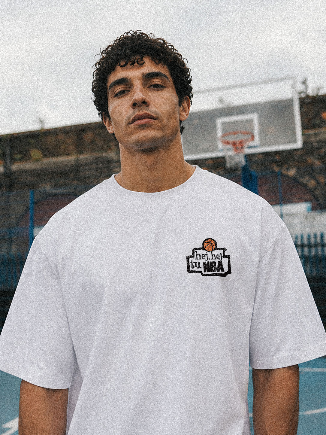 BASKET-FRONT-ZOOM-White-Oversize-