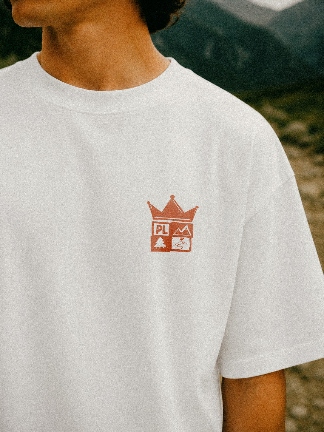 Oversize White FRONT CLOSE